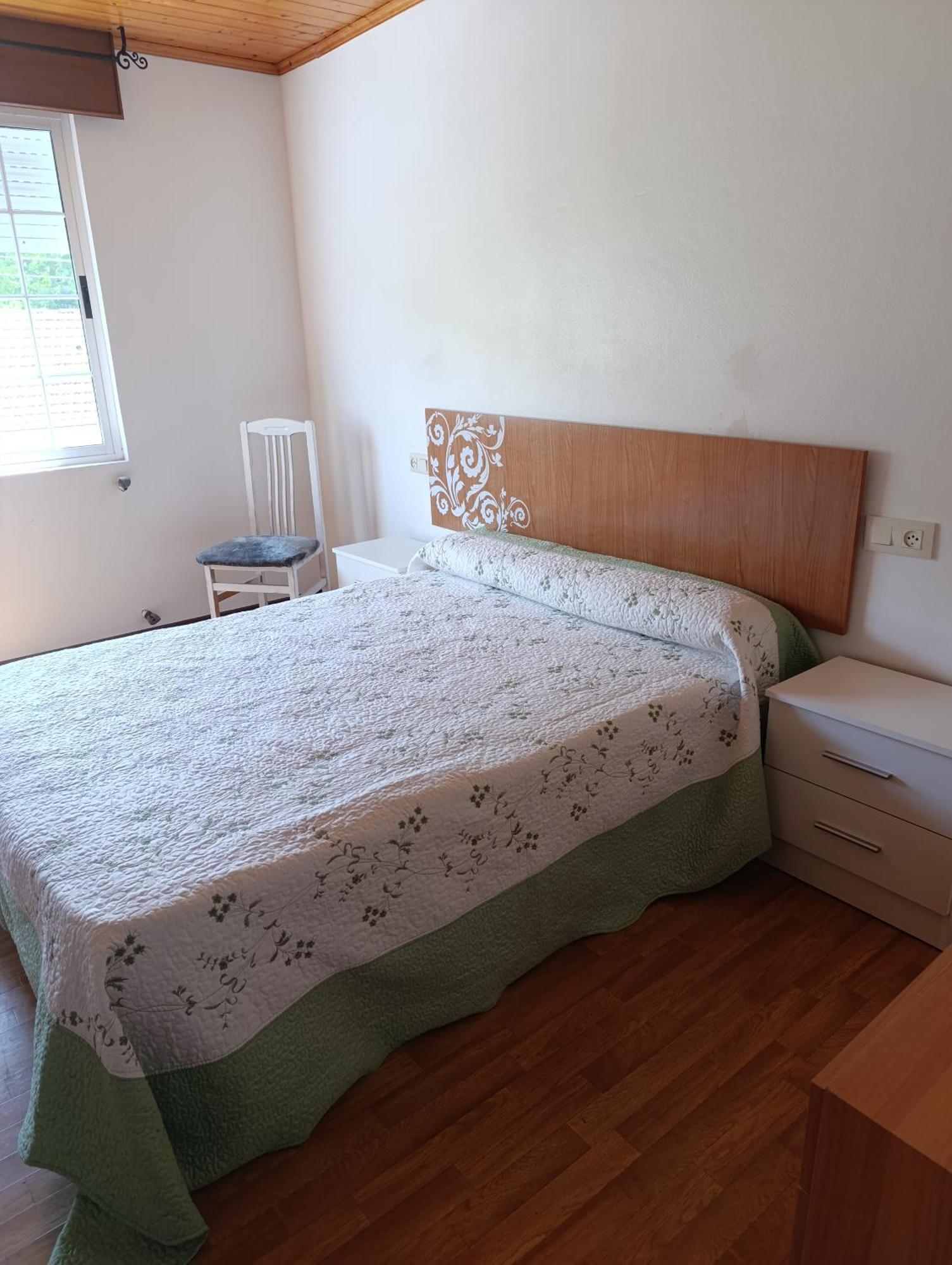 Ibu Beer&Grill Apartment กามาริญาส ภายนอก รูปภาพ